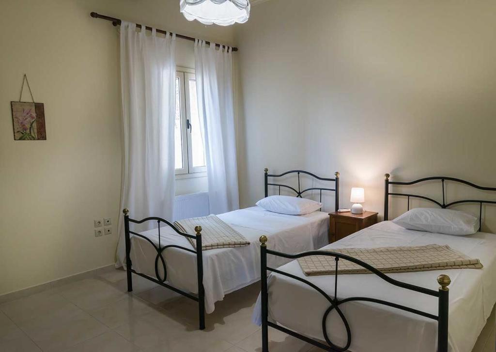 Monambeles Villas Svoronata Exterior foto